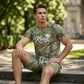 ⏰ 50% TANIEJ! Męski casualowy komplet z T-shirtem i szortami z nadrukiem imitującym denim – styl i wygoda na lato! 👕🩳🔥
